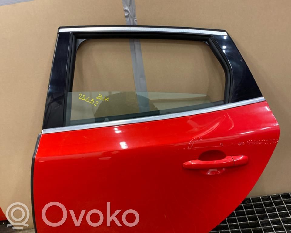 Volvo V40 Galinės durys 