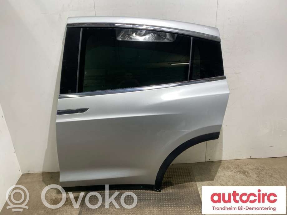 Tesla Model X Galinės durys 