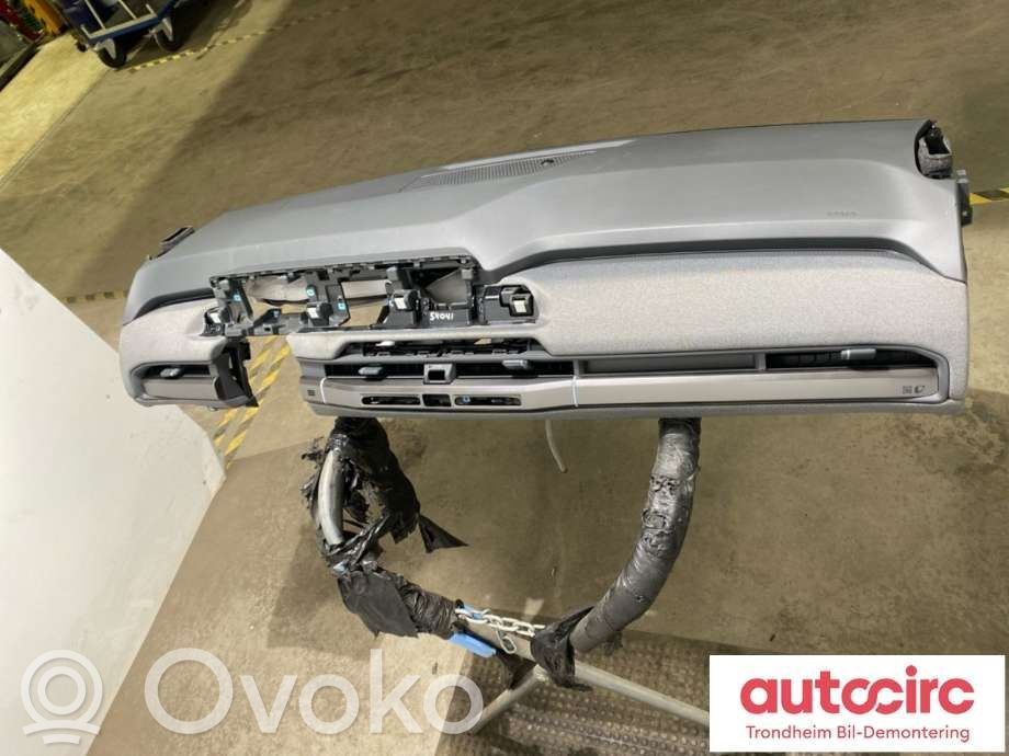 Dashboard   84710EV000DFS,84710EV000DFS