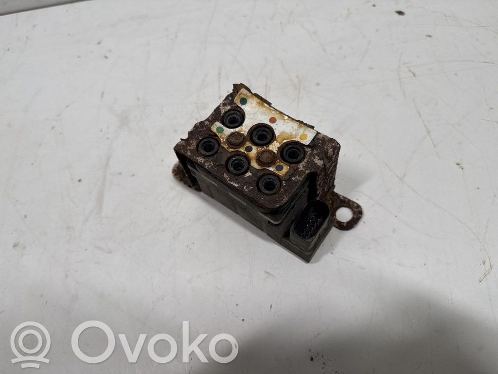 Audi A6 Allroad C5 Bloc supape suspensie pneumatică 