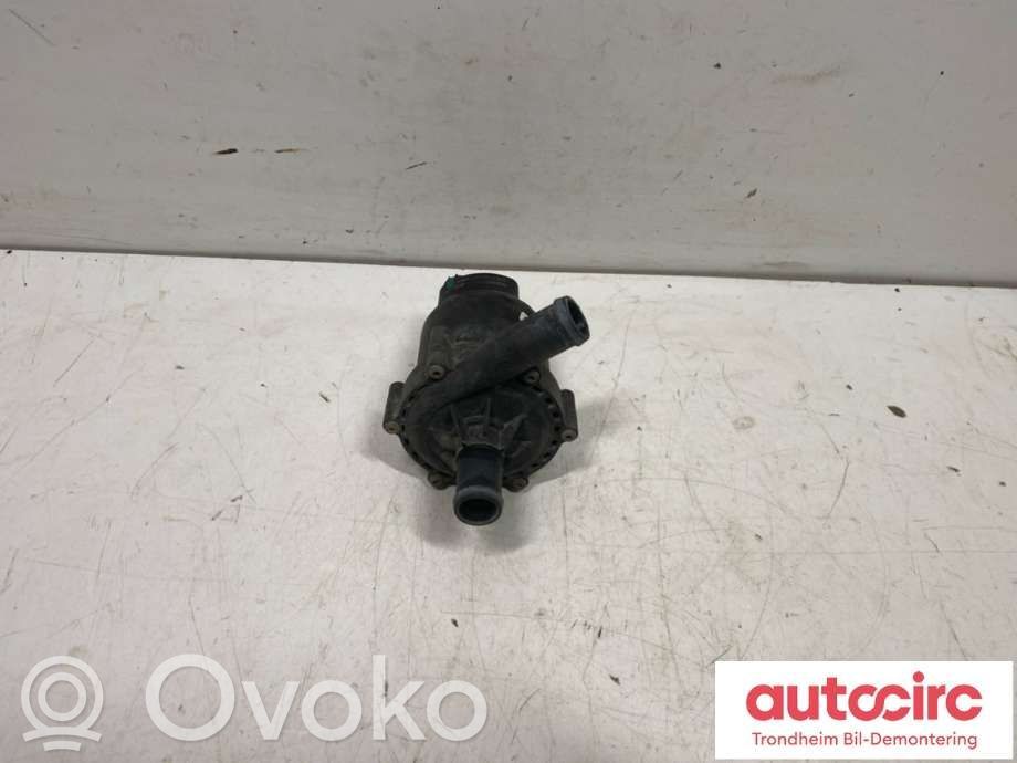 Tesla Model S Vandens pompa 