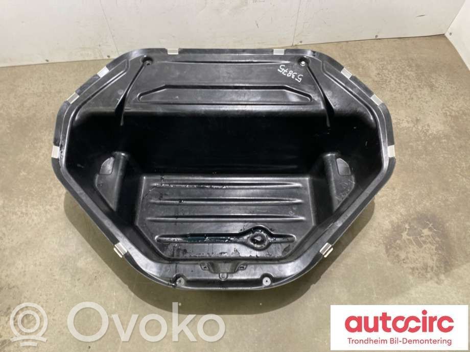 Trunk/boot floor carpet liner   100589600A,100589600B,100589600A,100589600B,100589600D,100589600E,100589600G