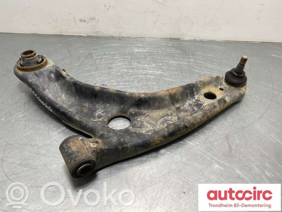 Toyota Verso-S Querlenker vorne 