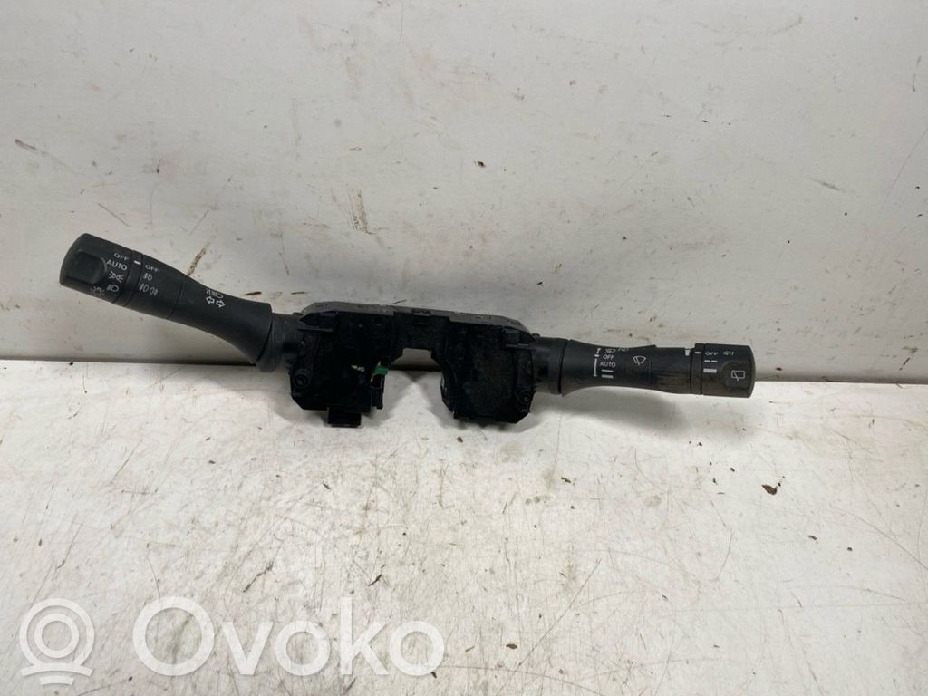 Nissan Juke I F15 Daudzfunkciju vadības slēdzis / poga 