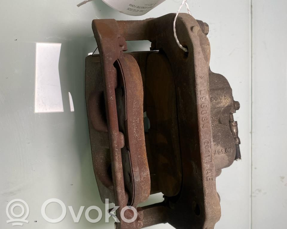 Skoda Enyaq iV Zacisk hamulcowy przedni 