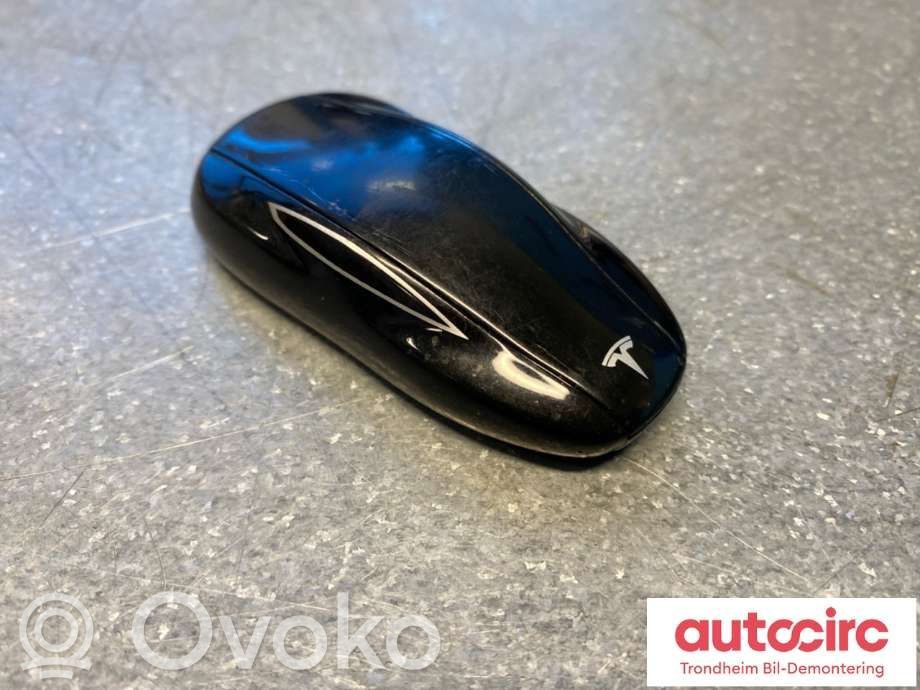 Tesla Model S Ignition key/card 