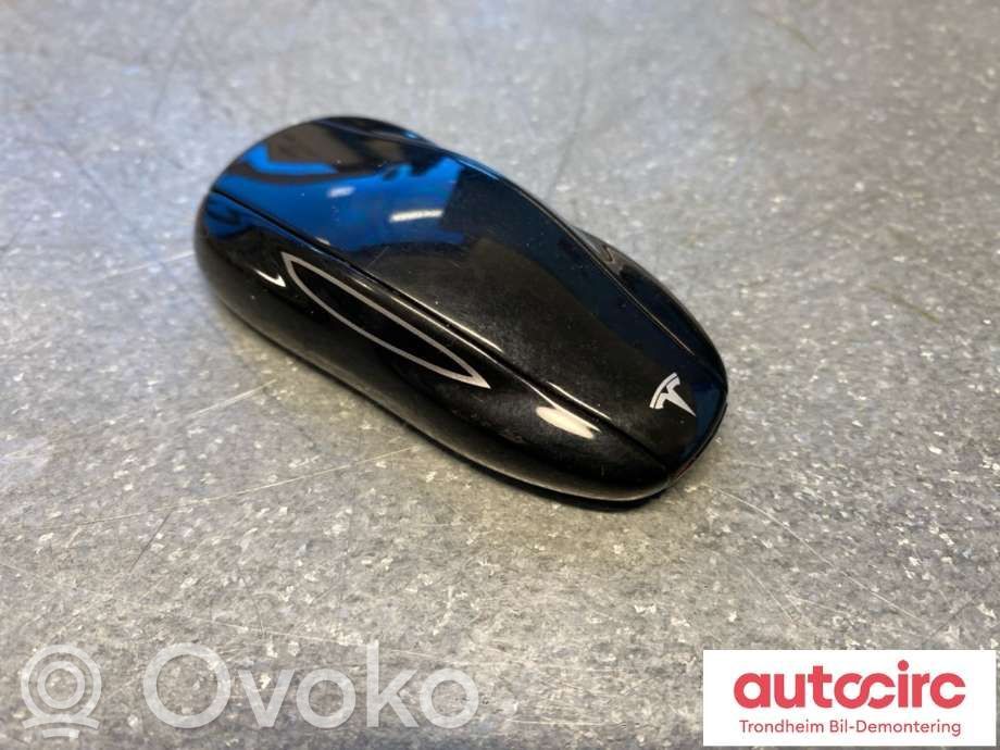 Tesla Model S Ignition key/card 