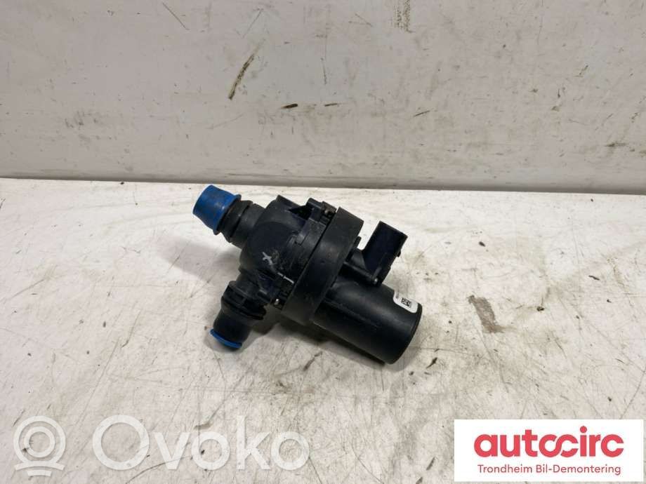 Pompe de circulation d'eau   J9D38D108AC,J9D38D108AD,T4K4643