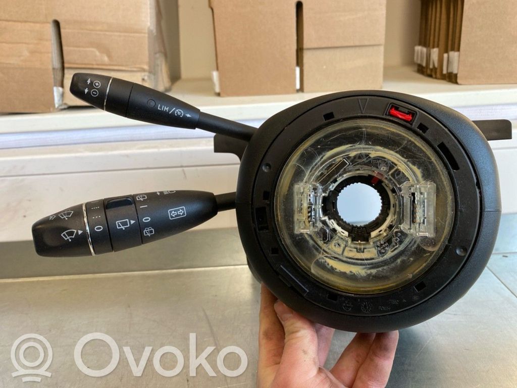 Mercedes-Benz C W204 Interruptor de control multifunción 