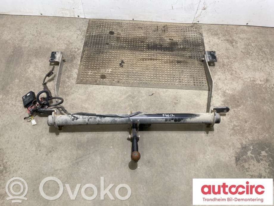 Peugeot Partner III Vetokoukku 