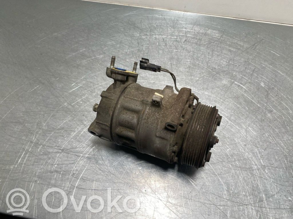 Volvo V40 Air conditioning (A/C) compressor (pump) 
