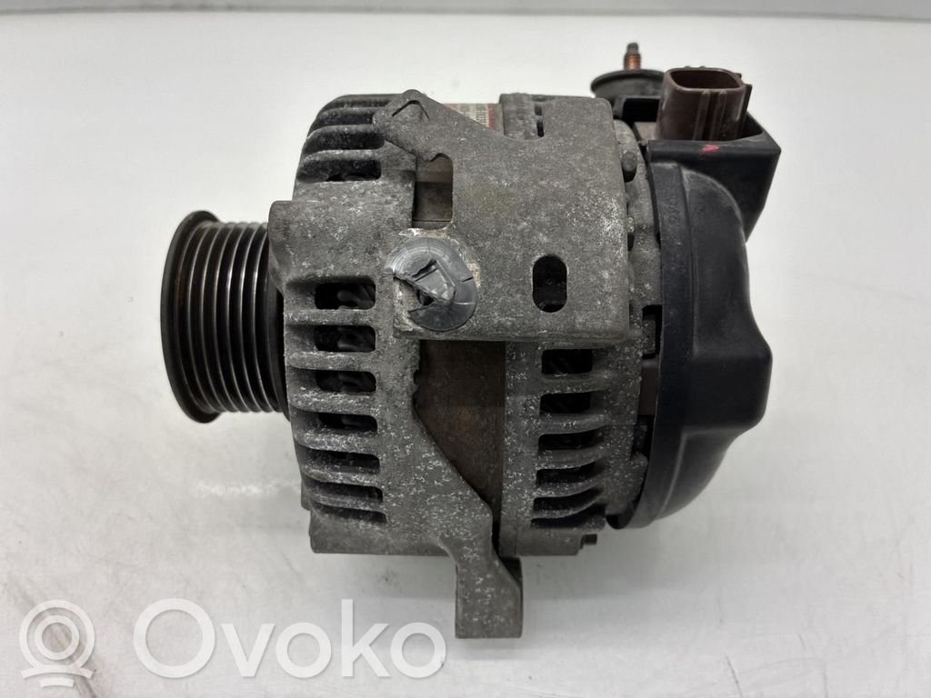 Toyota RAV 4 (XA30) Alternator 