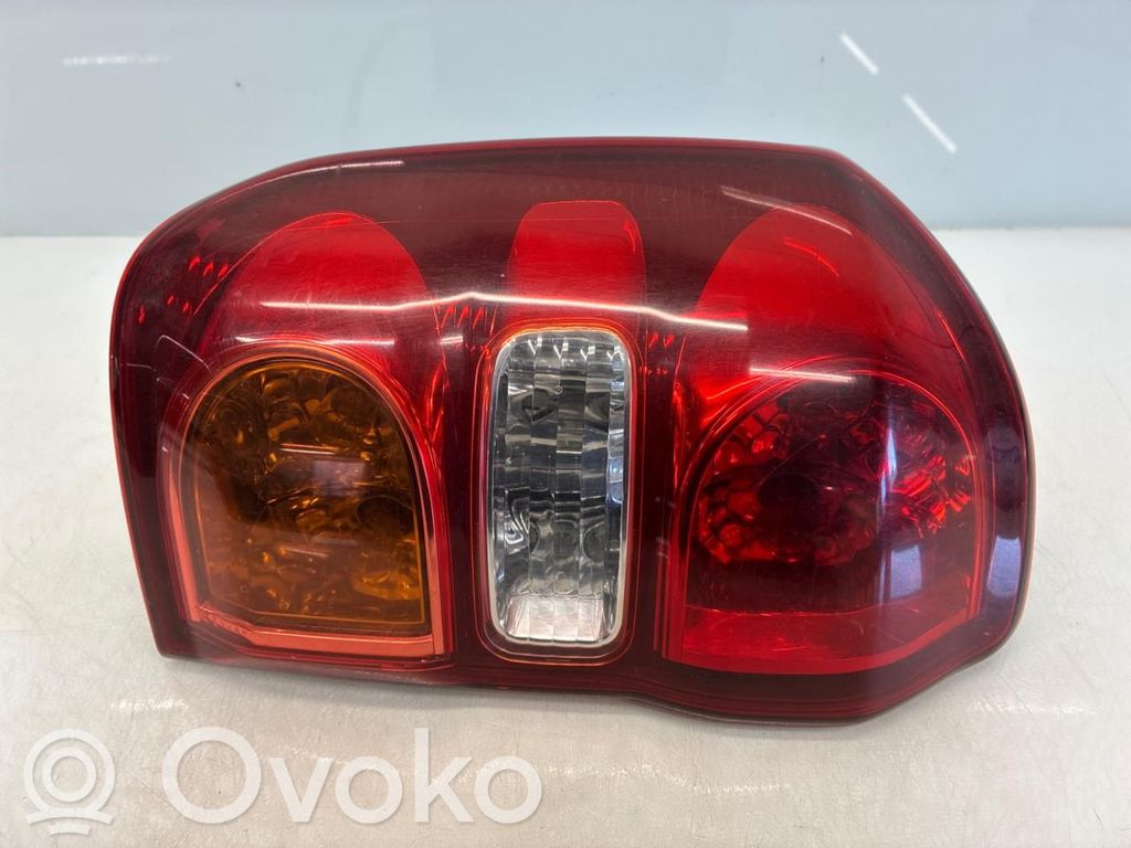 Toyota RAV 4 (XA20) Lampă spate în caroserie 