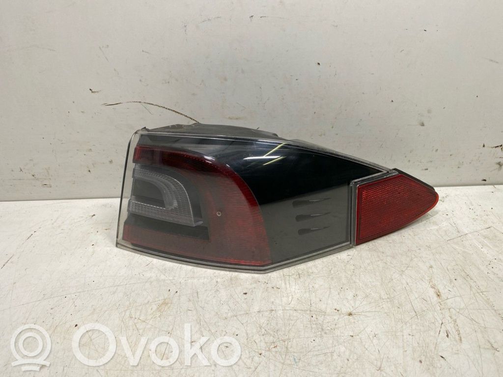 Tesla Model S Luz trasera/de freno 