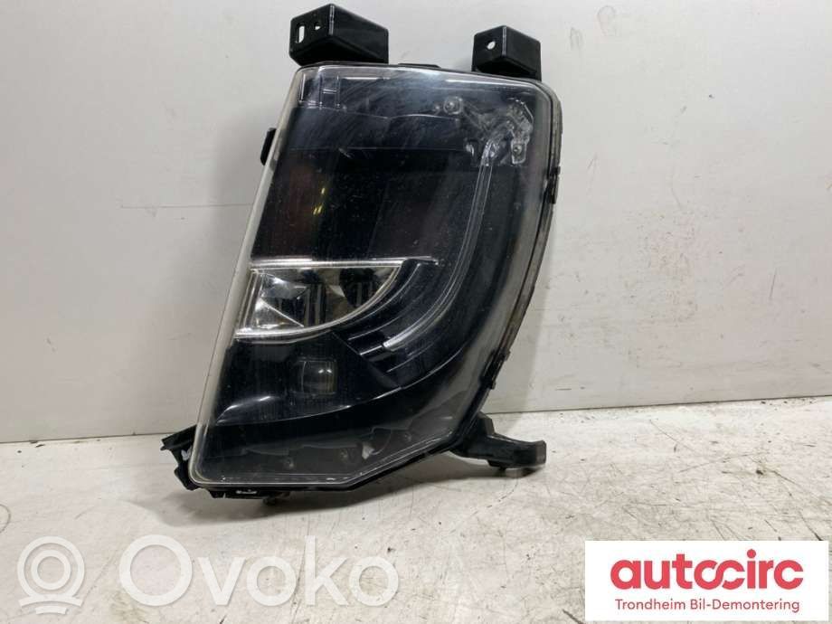 Tesla Model S Etusumuvalo 