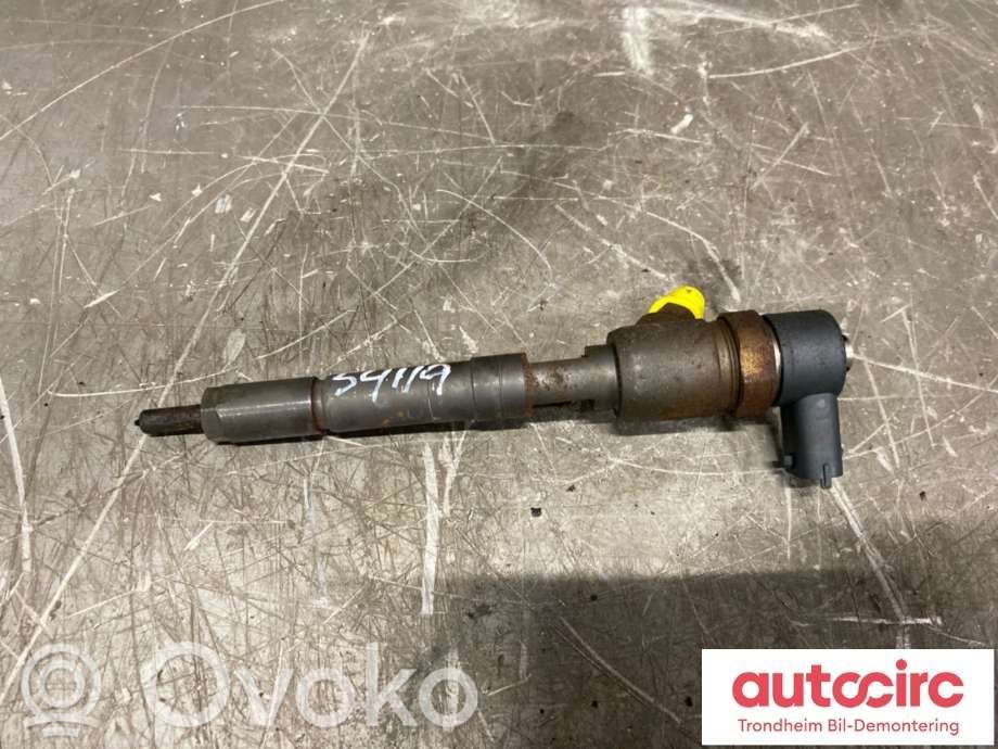 Opel Combo C Inyector de combustible 