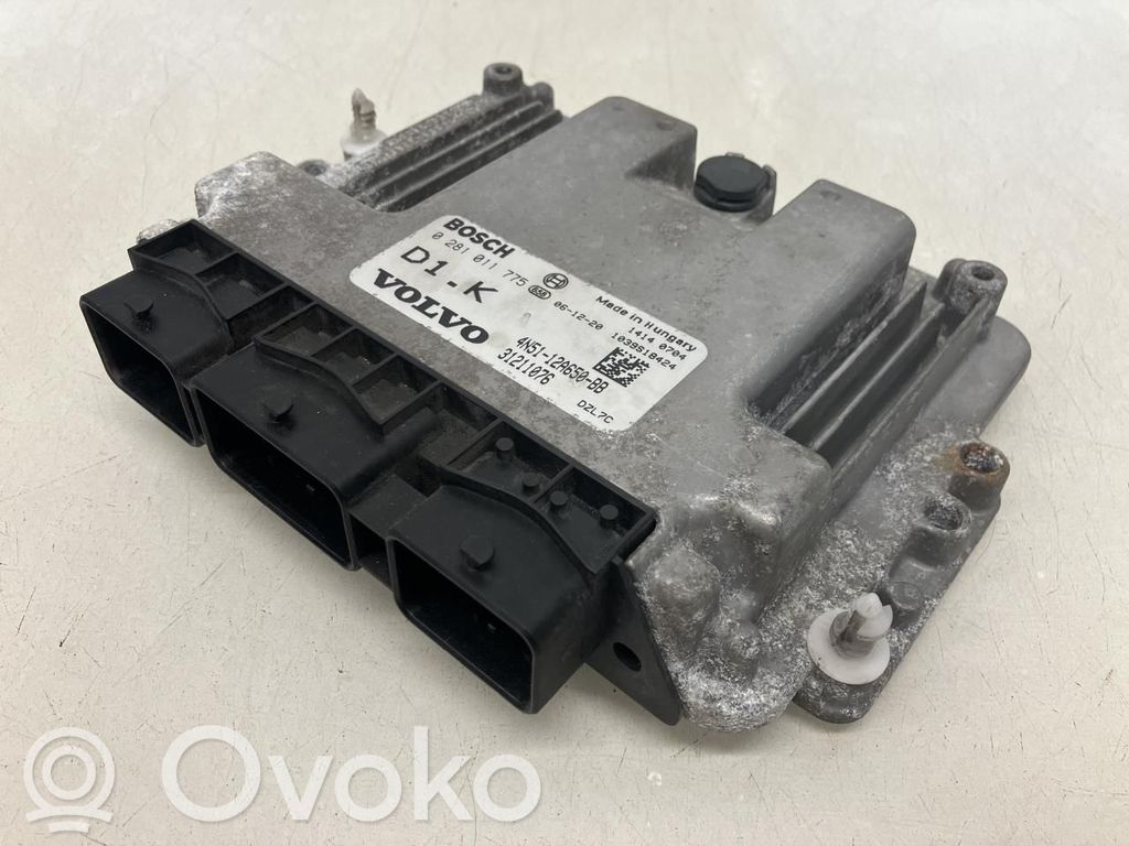 Volvo C30 Engine control unit/module ECU 