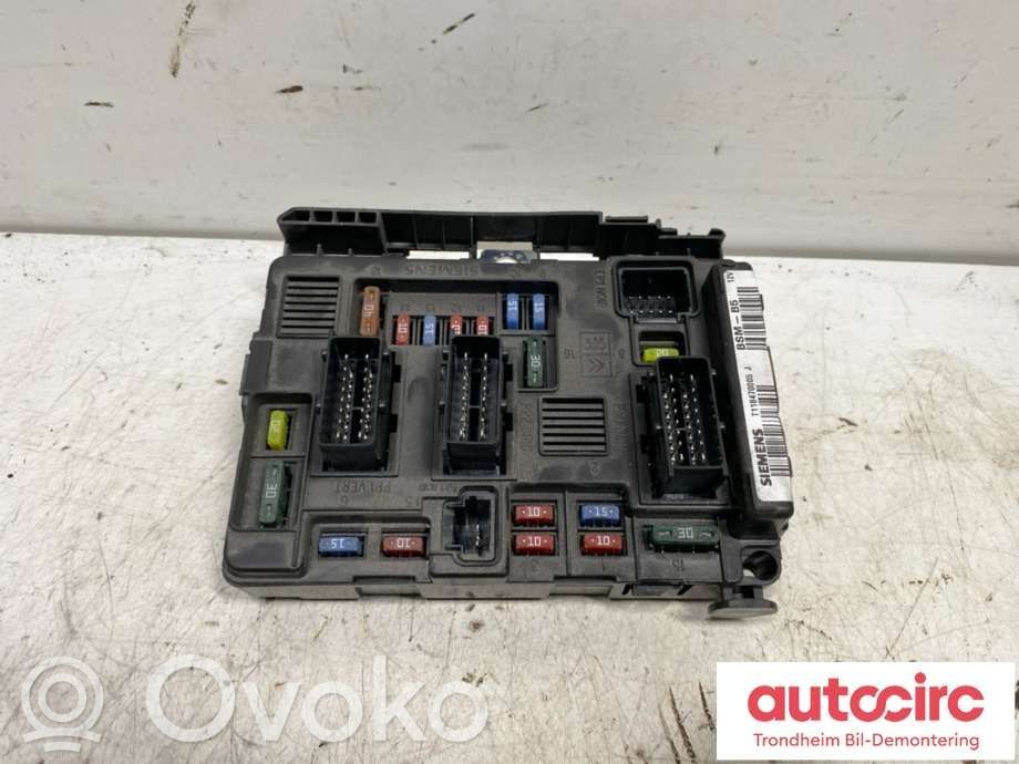 Citroen Berlingo Saugiklių dėžė (komplektas) 