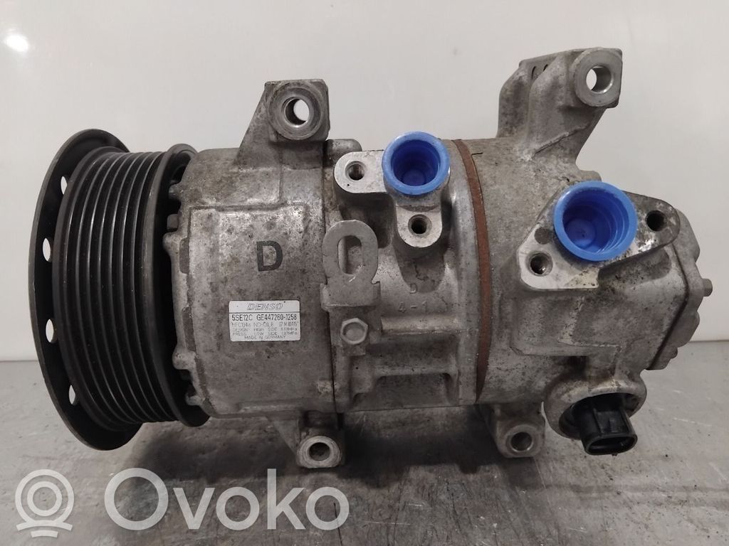 Toyota Avensis T270 Ilmastointilaitteen kompressorin pumppu (A/C) 