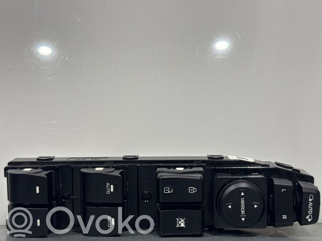 Hyundai Ioniq Electric window control switch 