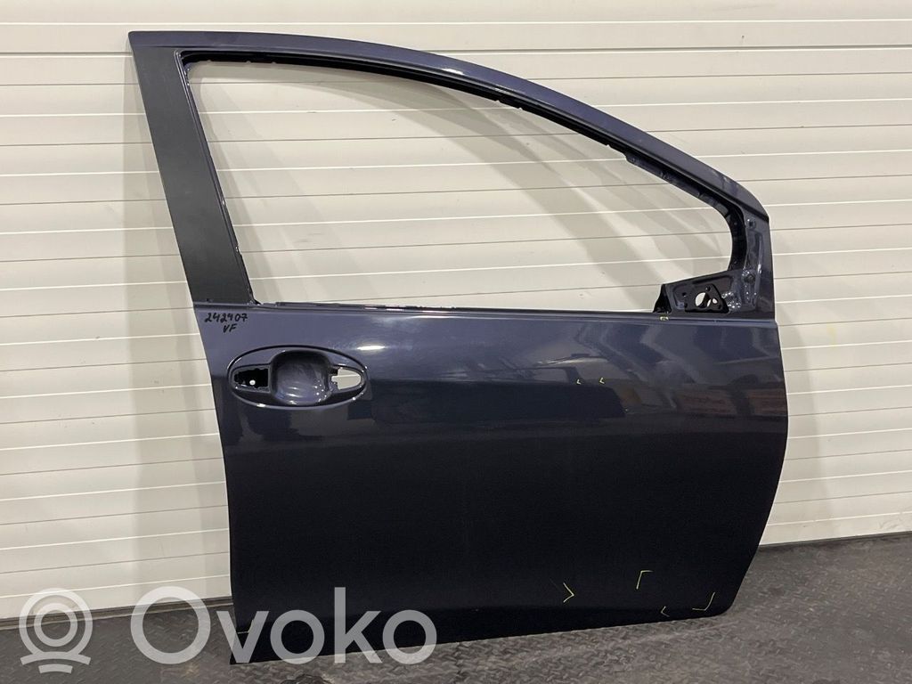 Toyota Yaris Puerta delantera 
