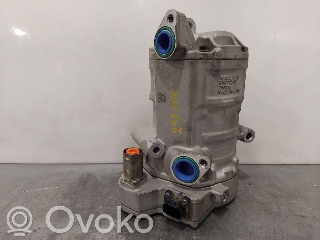 Volvo EX30 Compresor (pompă) aer condiționat (A/C) 