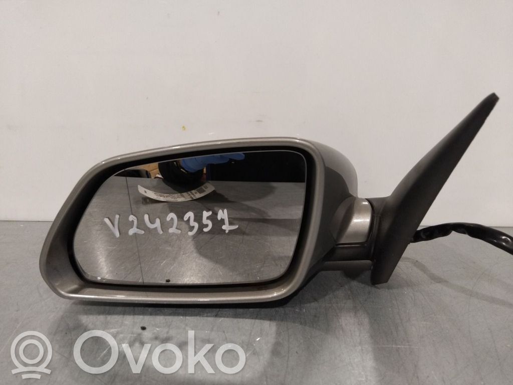 Skoda Octavia Mk2 (1Z) Front door electric wing mirror