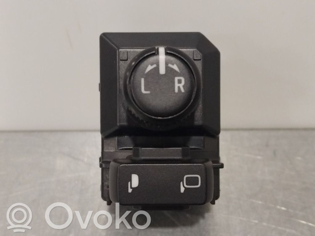 Isuzu D-Max Interruptor del espejo lateral 