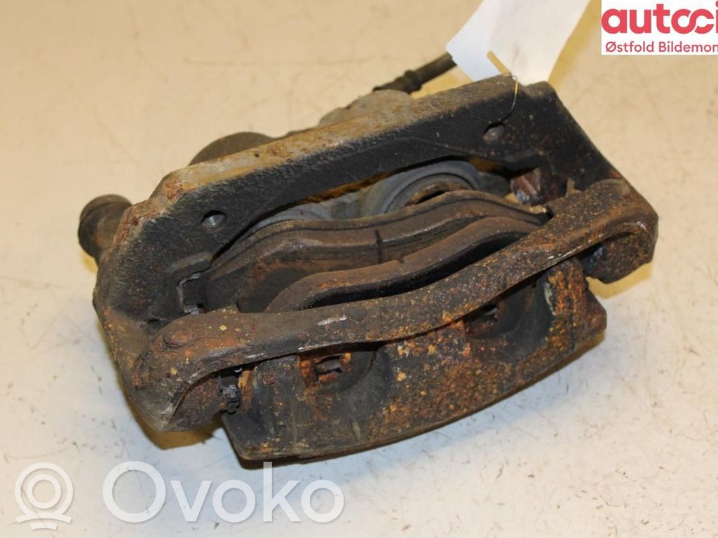 Mercedes-Benz Vito Viano W447 Zacisk hamulcowy przedni