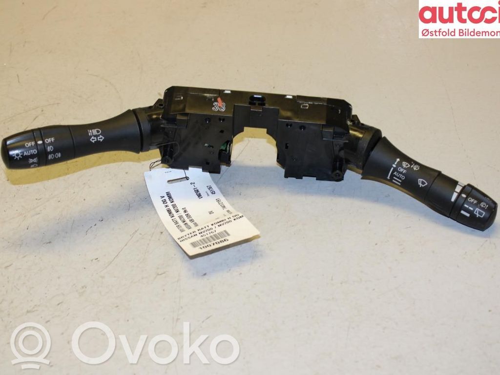 Nissan NV200 Interruptor de control multifunción 
