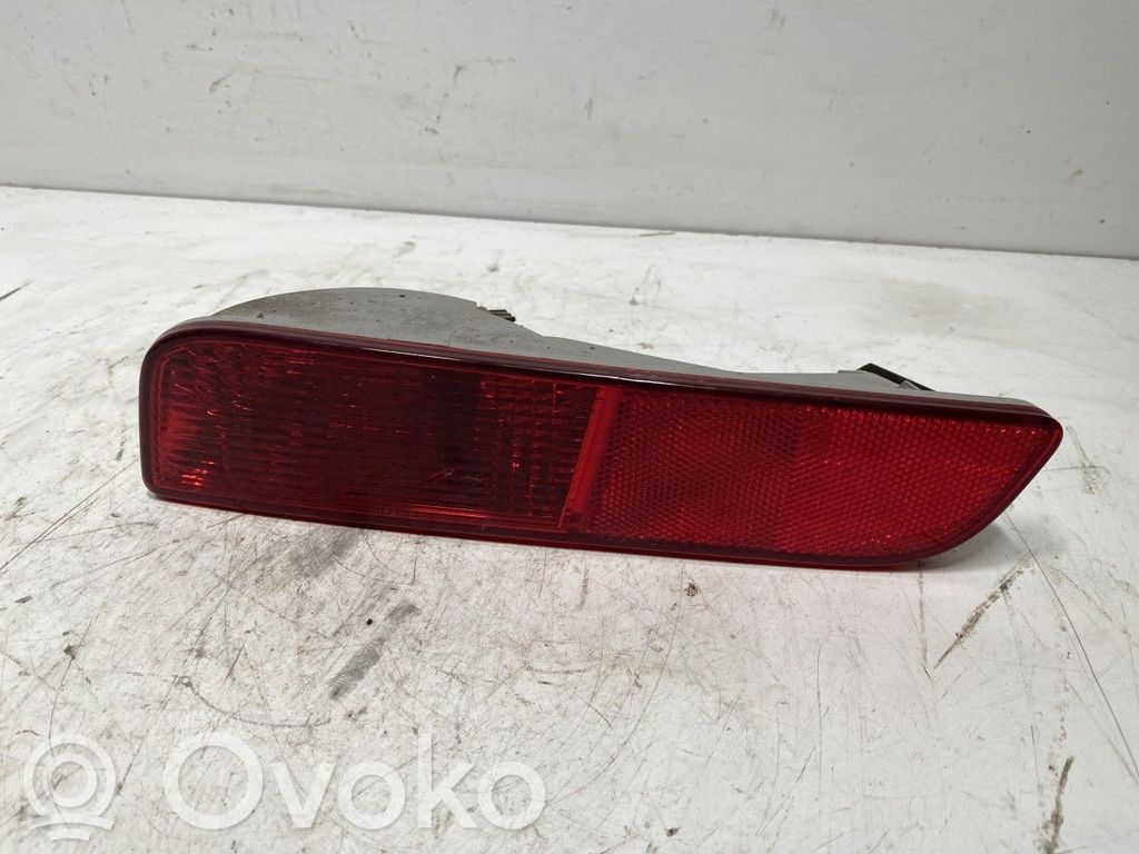 Mitsubishi Outlander Luz del parachoques trasero 