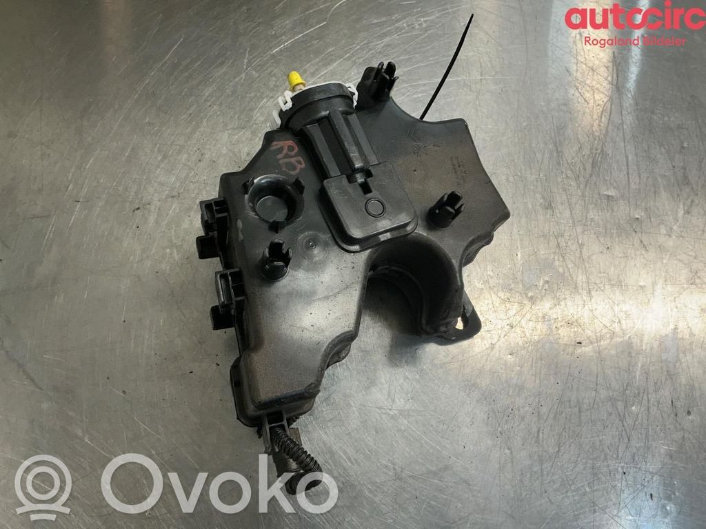 Toyota Proace Serbatoio vaschetta liquido AdBlue 