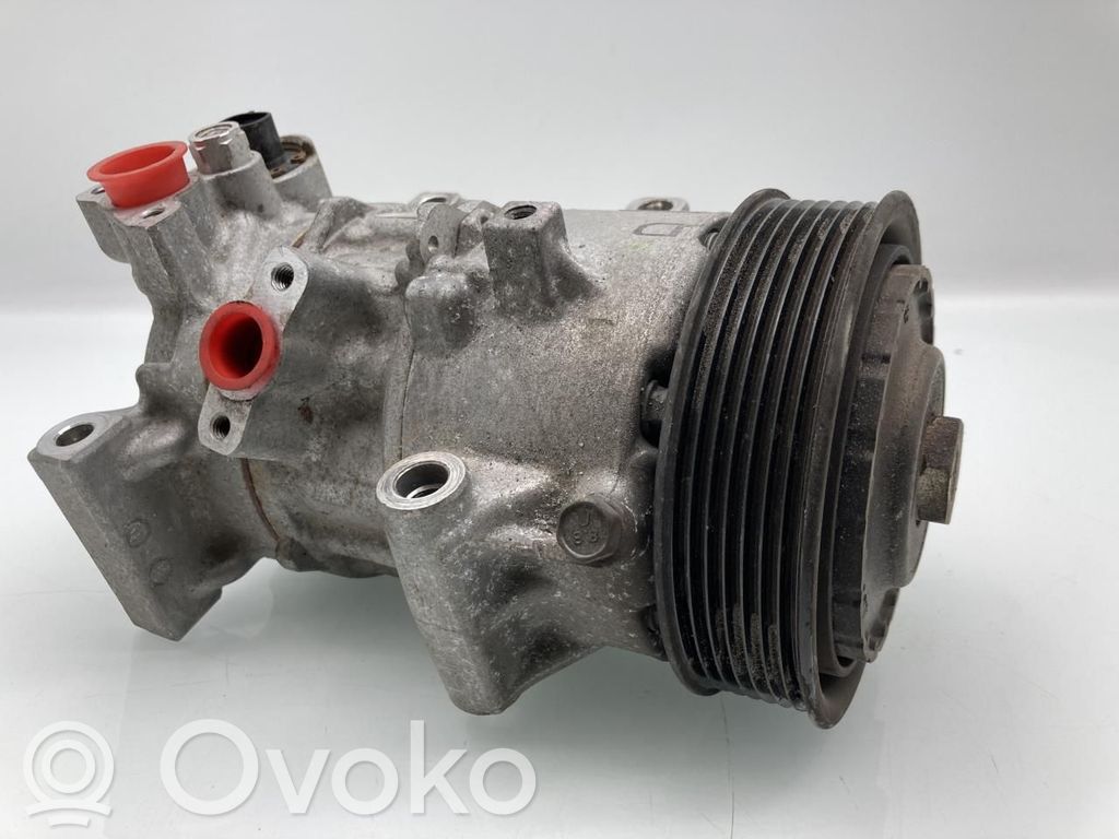 Toyota RAV 4 (XA40) Kompresor / Sprężarka klimatyzacji A/C 