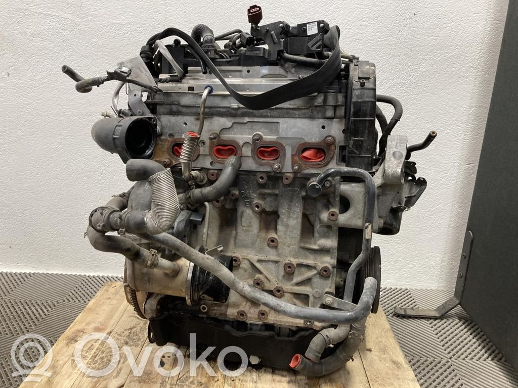 Volkswagen PASSAT B8 Silnik 