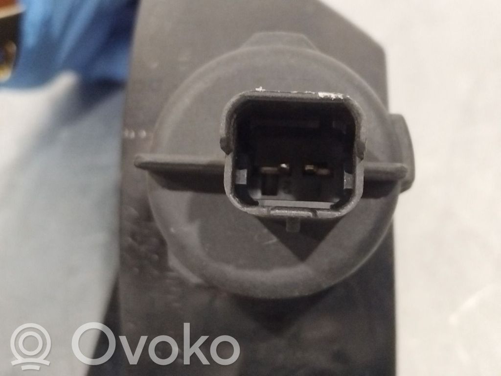 Ford Kuga I Luz del parachoques trasero 