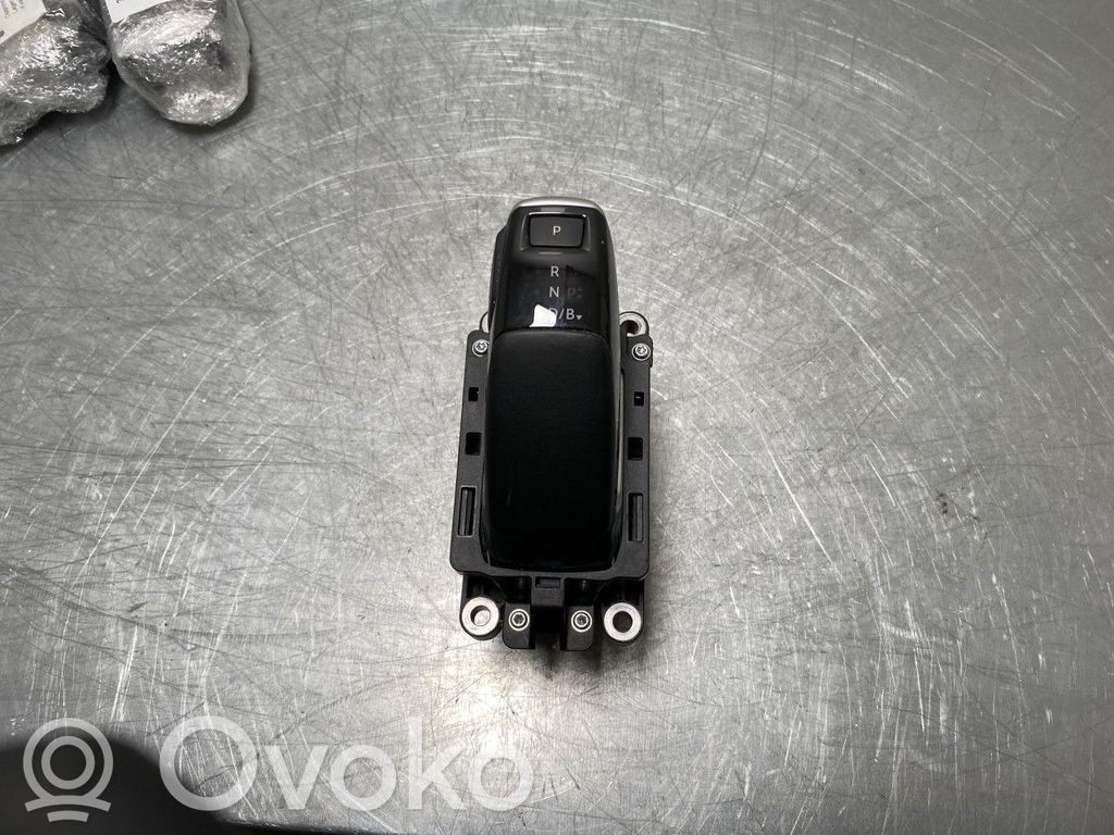 Peugeot 3008 II Selector de cambios 