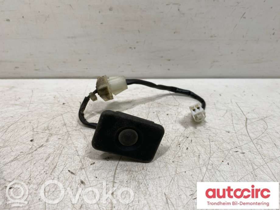 Mazda CX-5 Tailgate opening switch 