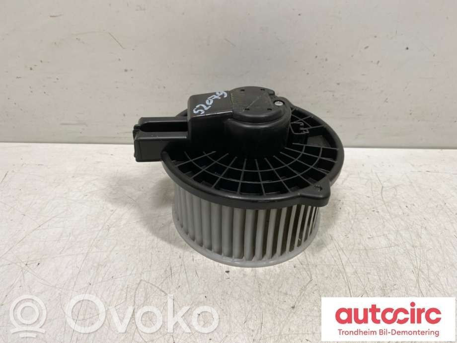 Mazda CX-5 Mazā radiatora ventilators 