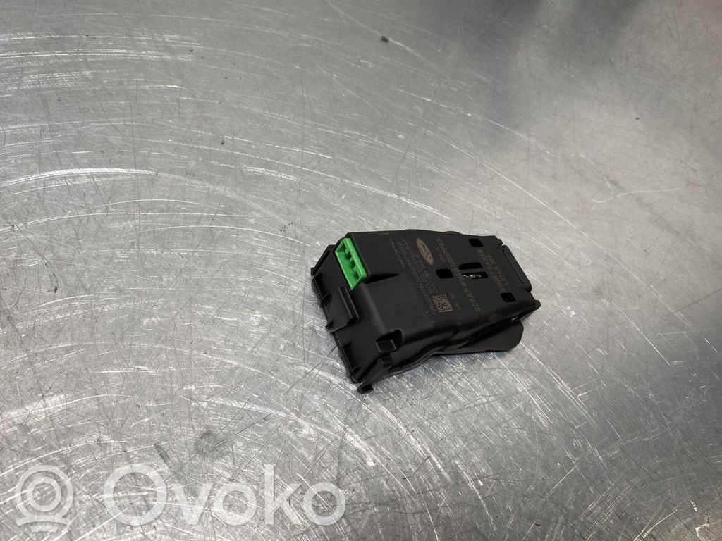 Ford Kuga II Distronic sensor radar 