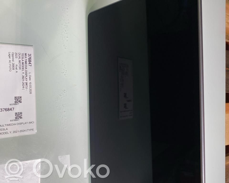 Tesla Model Y Pääyksikkö multimedian ohjaus 