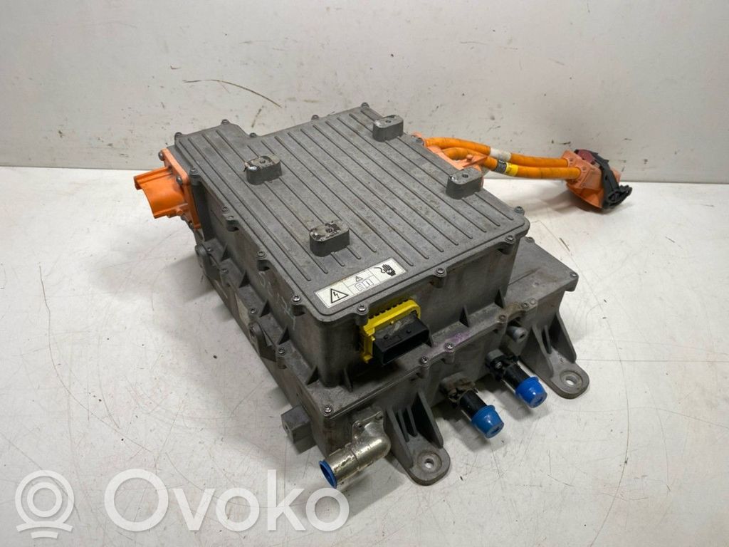 Maxus e-Deliver 3 Ładowarka do akumulatora 
