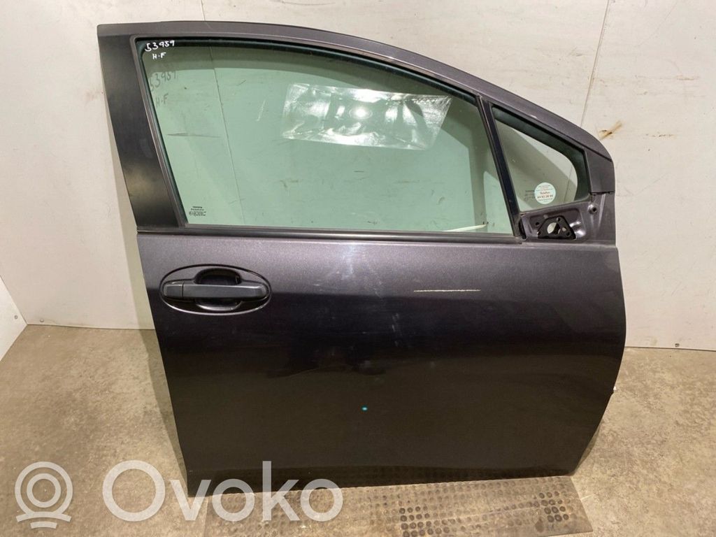 Toyota Yaris Puerta delantera 
