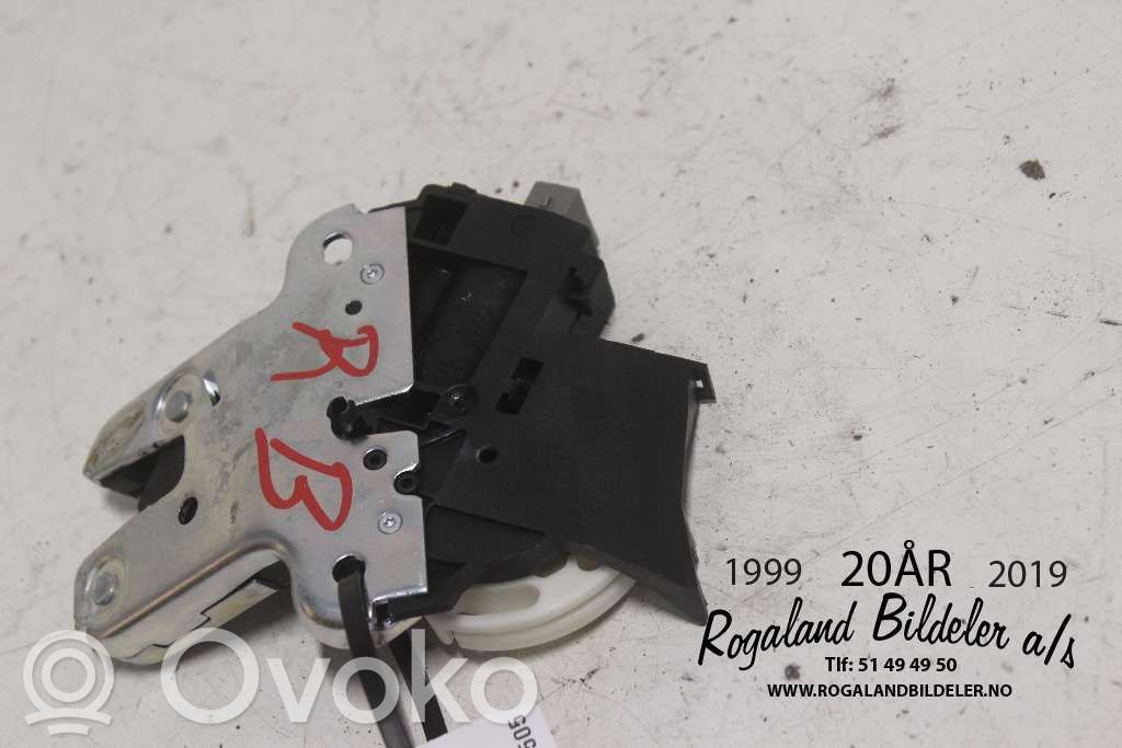 Etuoven lukko   4F5827505D,4F5827505D,4F5827505D