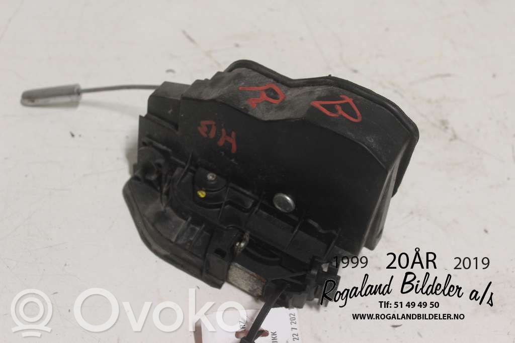 BMW 7 E65 E66 Etuoven lukko 