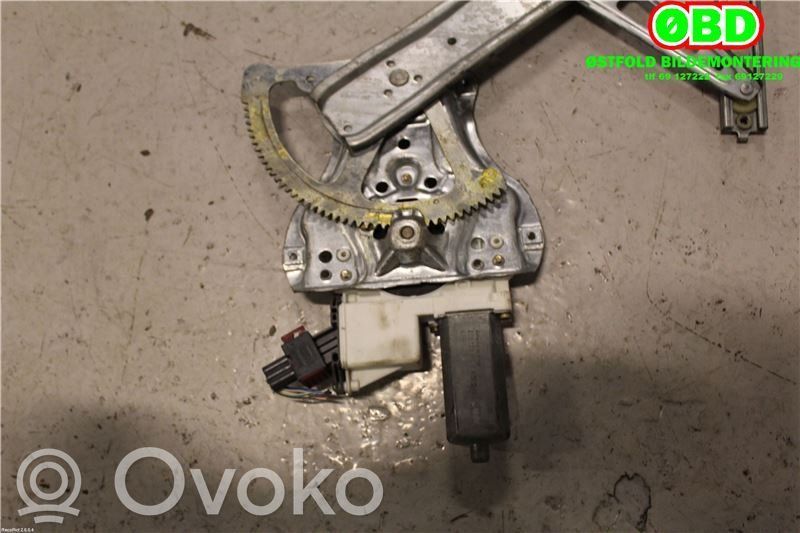 Toyota Avensis T250 Podnośnik szyby drzwi z silniczkiem 