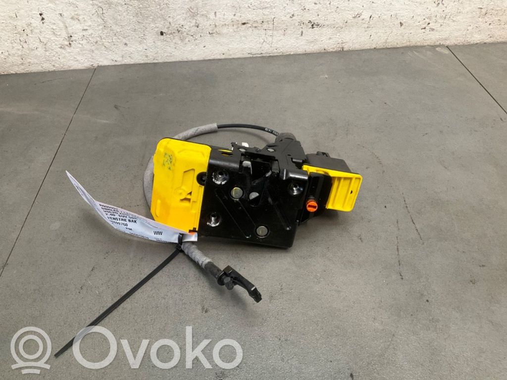 Volvo XC90 Etuoven lukko 
