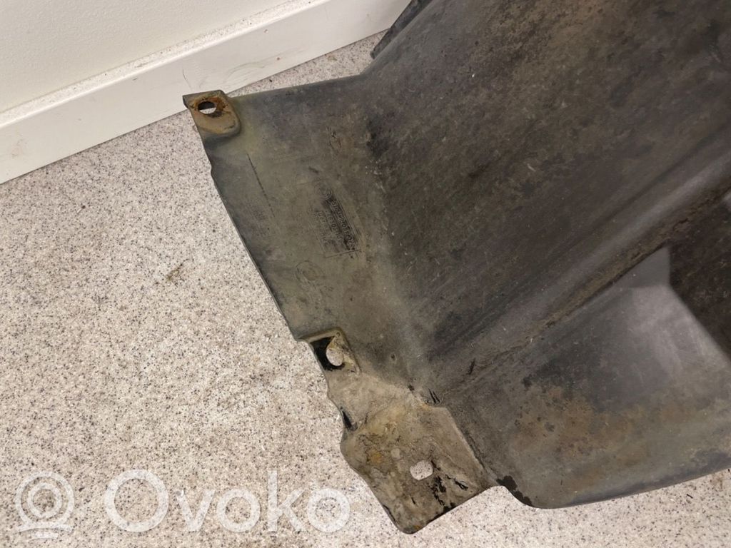 BMW 1 E81 E87 Nadkole przednie 