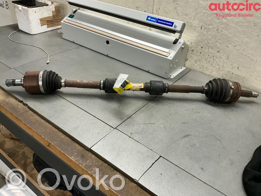 KIA Soul Etuvetoakseli