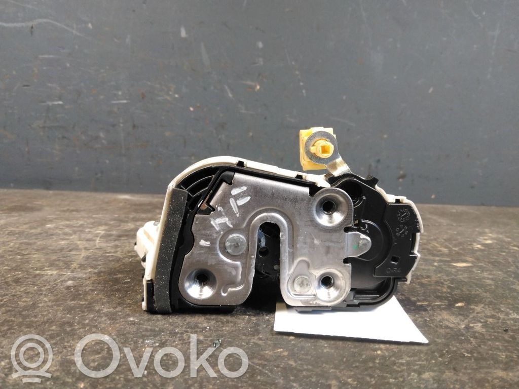 MG ZS Etuoven lukko 