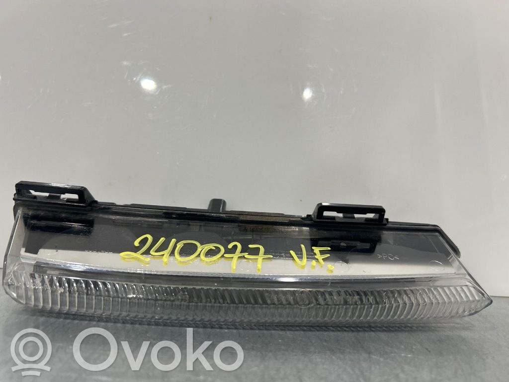 Mercedes-Benz B W246 W242 Światło przeciwmgłowe przednie 